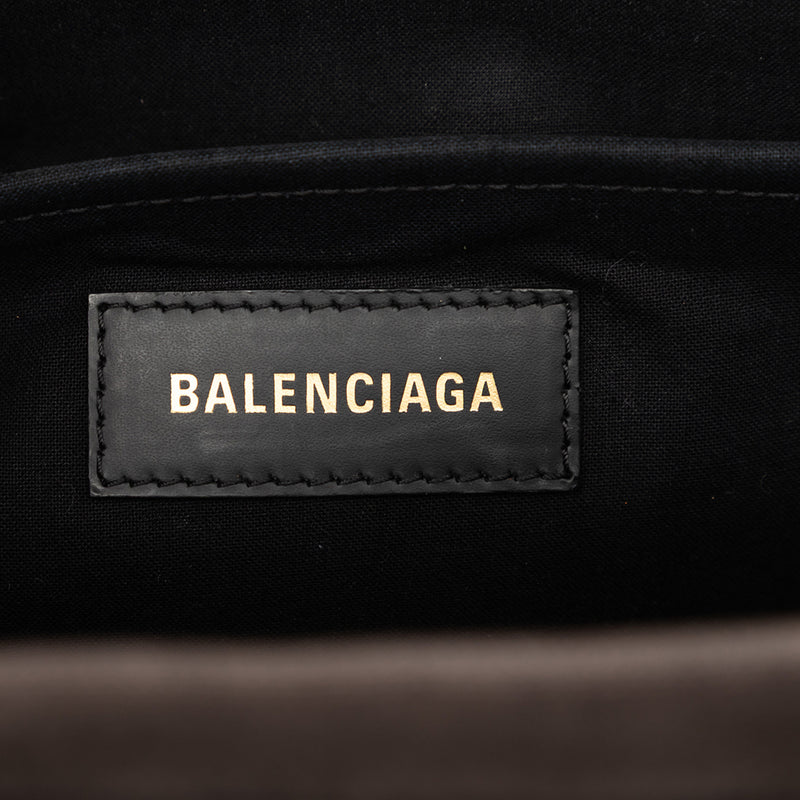 Medium Canvas Hardware Tote - Image 5