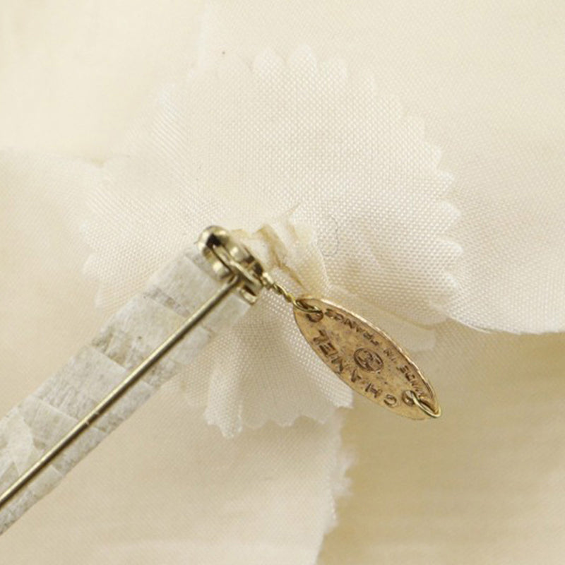 Wool Camellia Brooch - Image 6