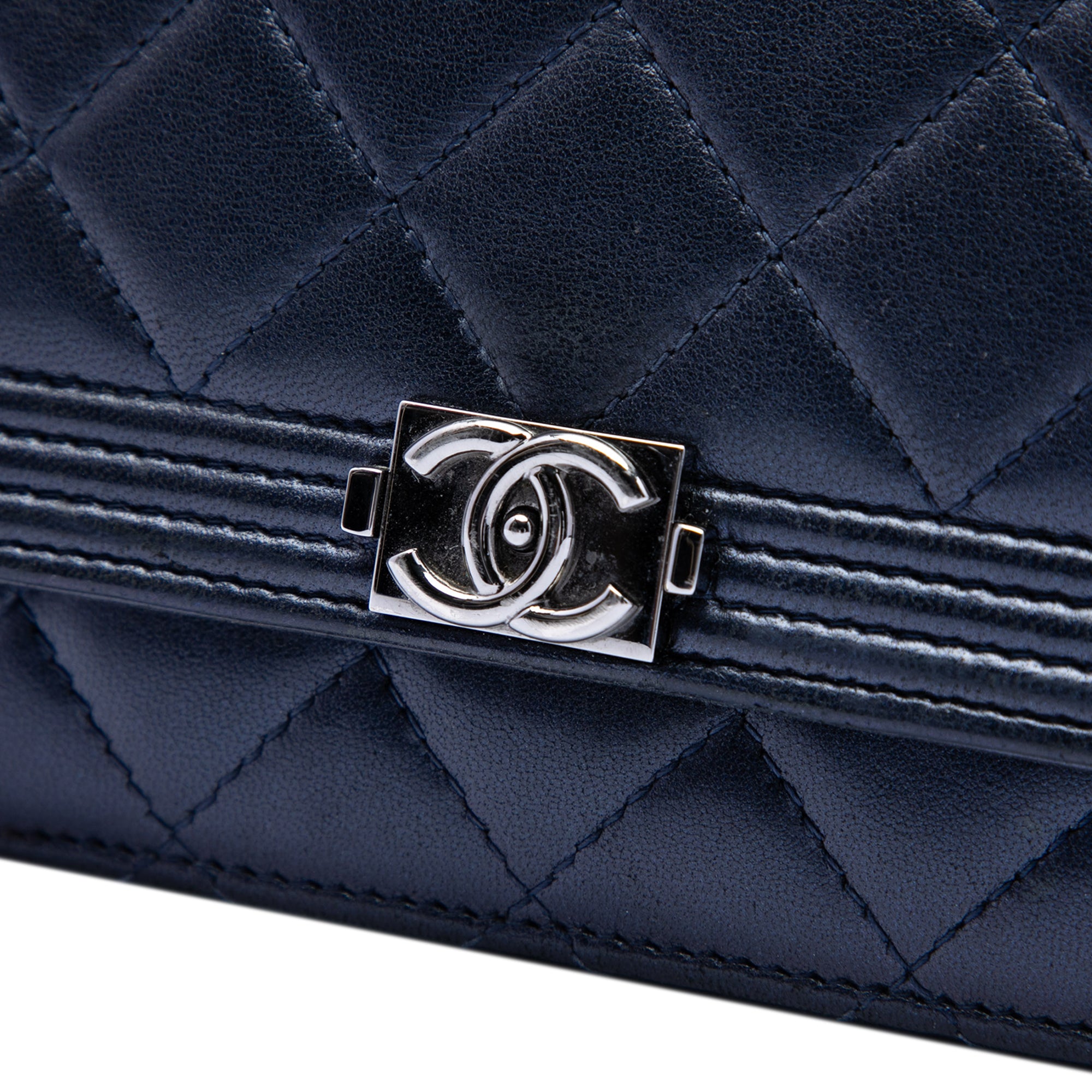 Quilted Lambskin Boy Wallet On Chain - Image 5