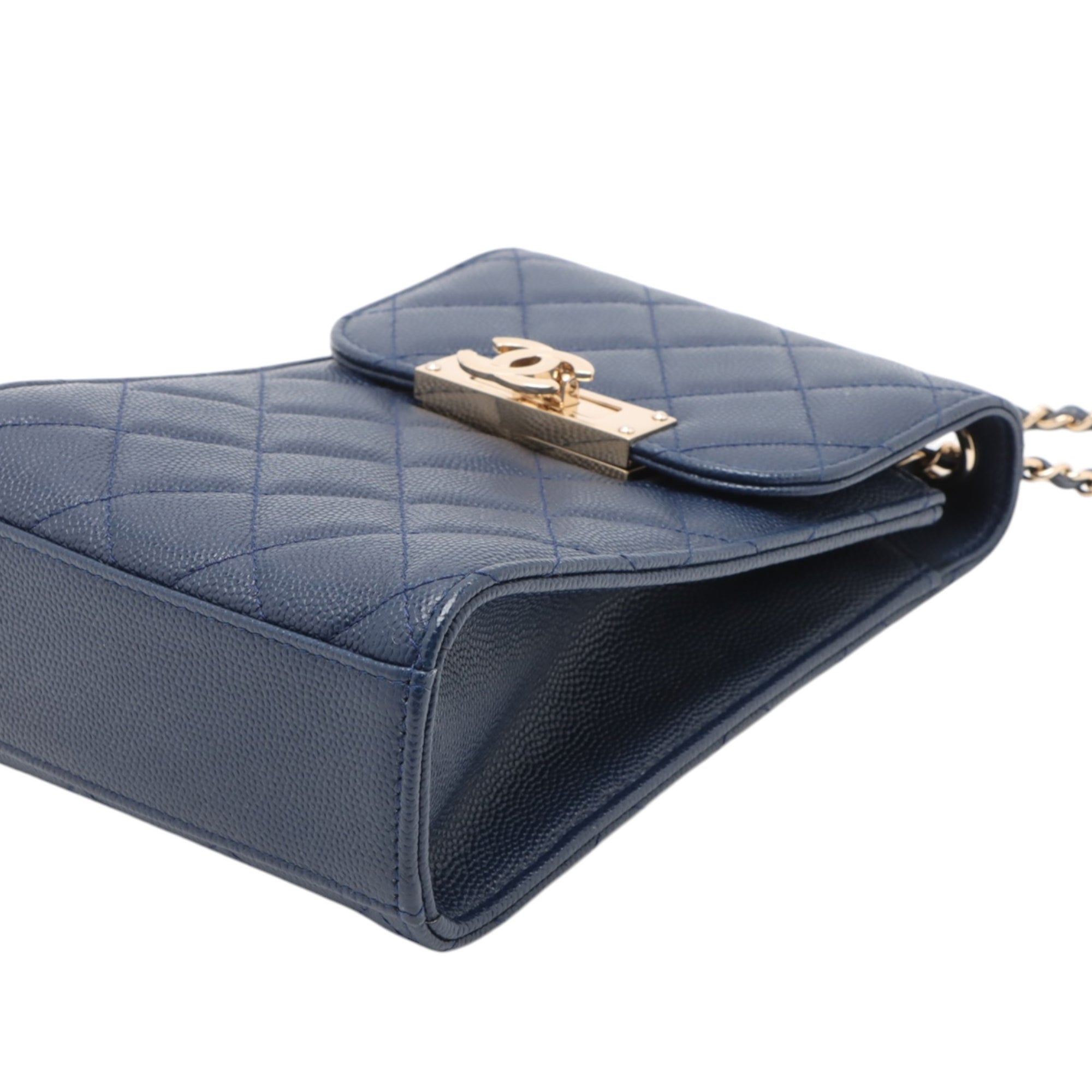Quilted Caviar Golden Class Phone Holder - Image 6