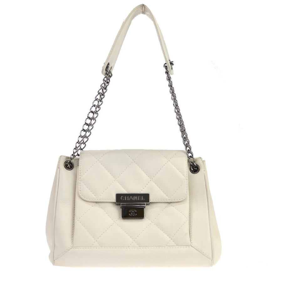 Chanel Pocket Accordion Flap Quilted Lambskin White Leather Bag