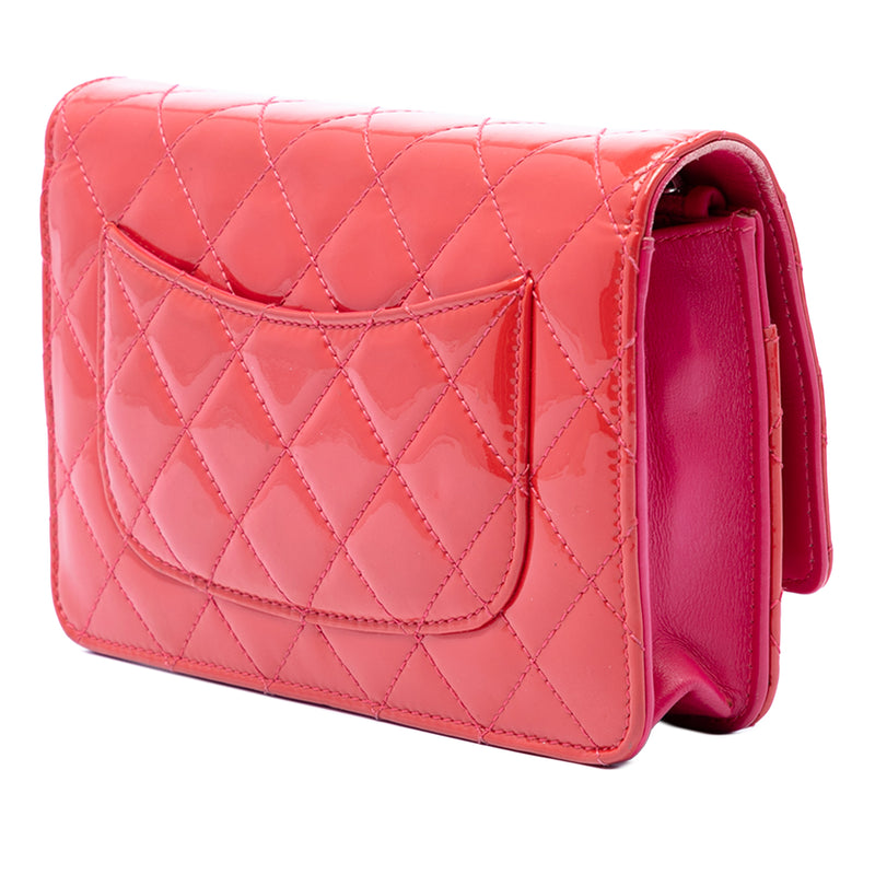 Bicolor Classic Patent Wallet On Chain - Image 2