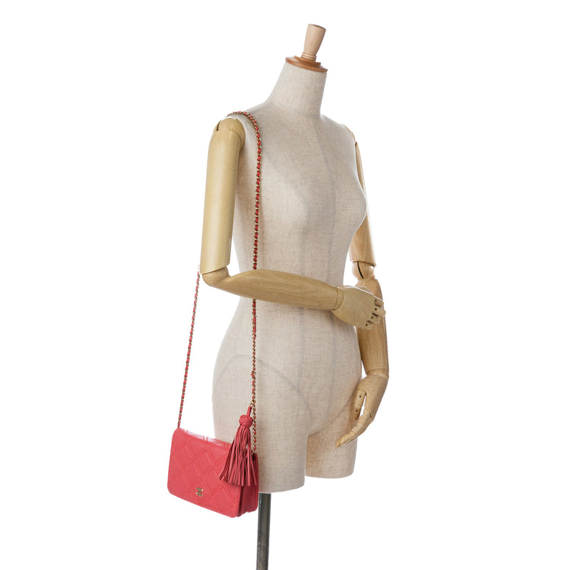 CC Quilted Lambskin Double Stitch Tassel Wallet On Chain - Image 14