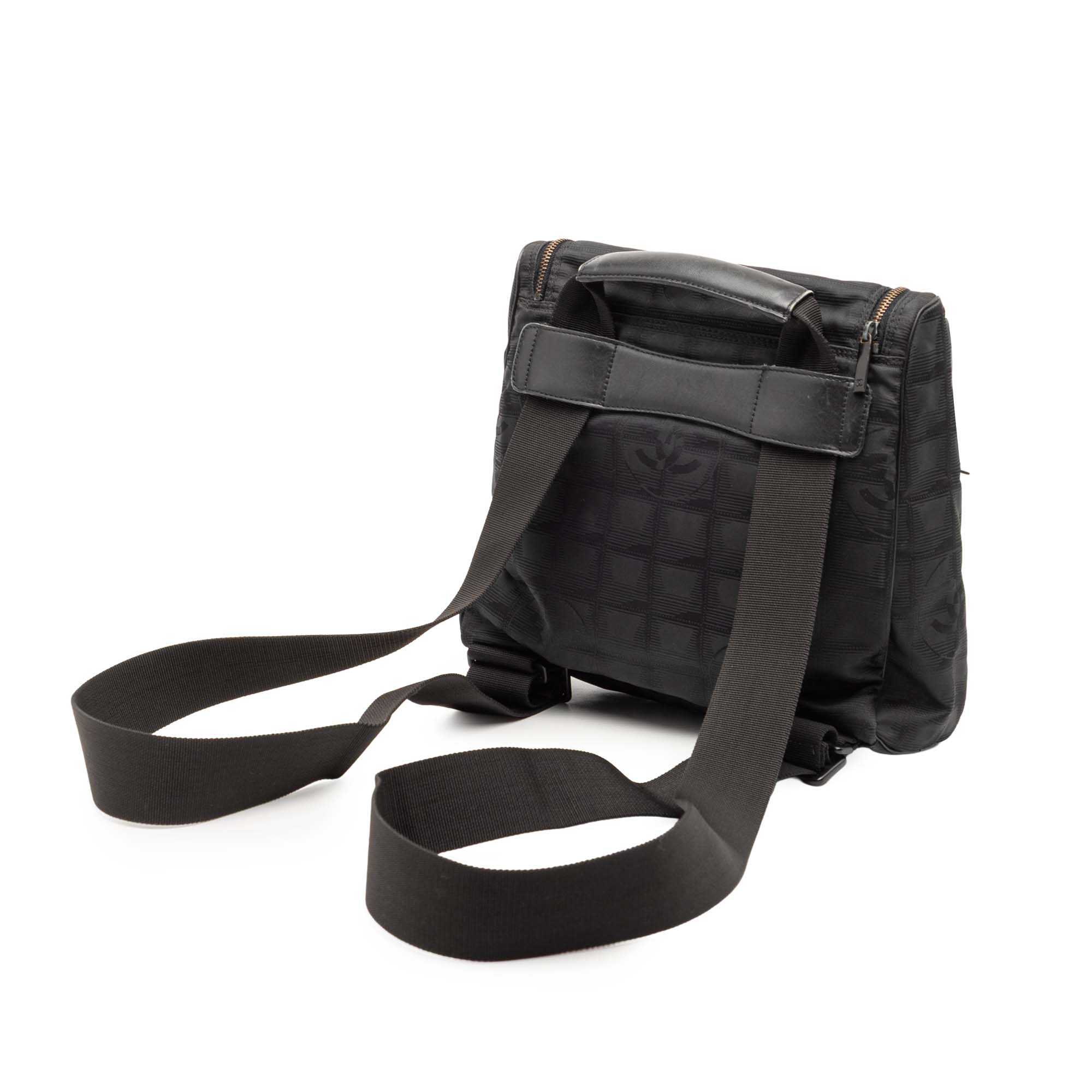 New Travel Line Nylon Convertible Backpack - Image 2
