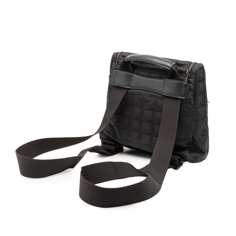 New Travel Line Nylon Convertible Backpack - Image 2