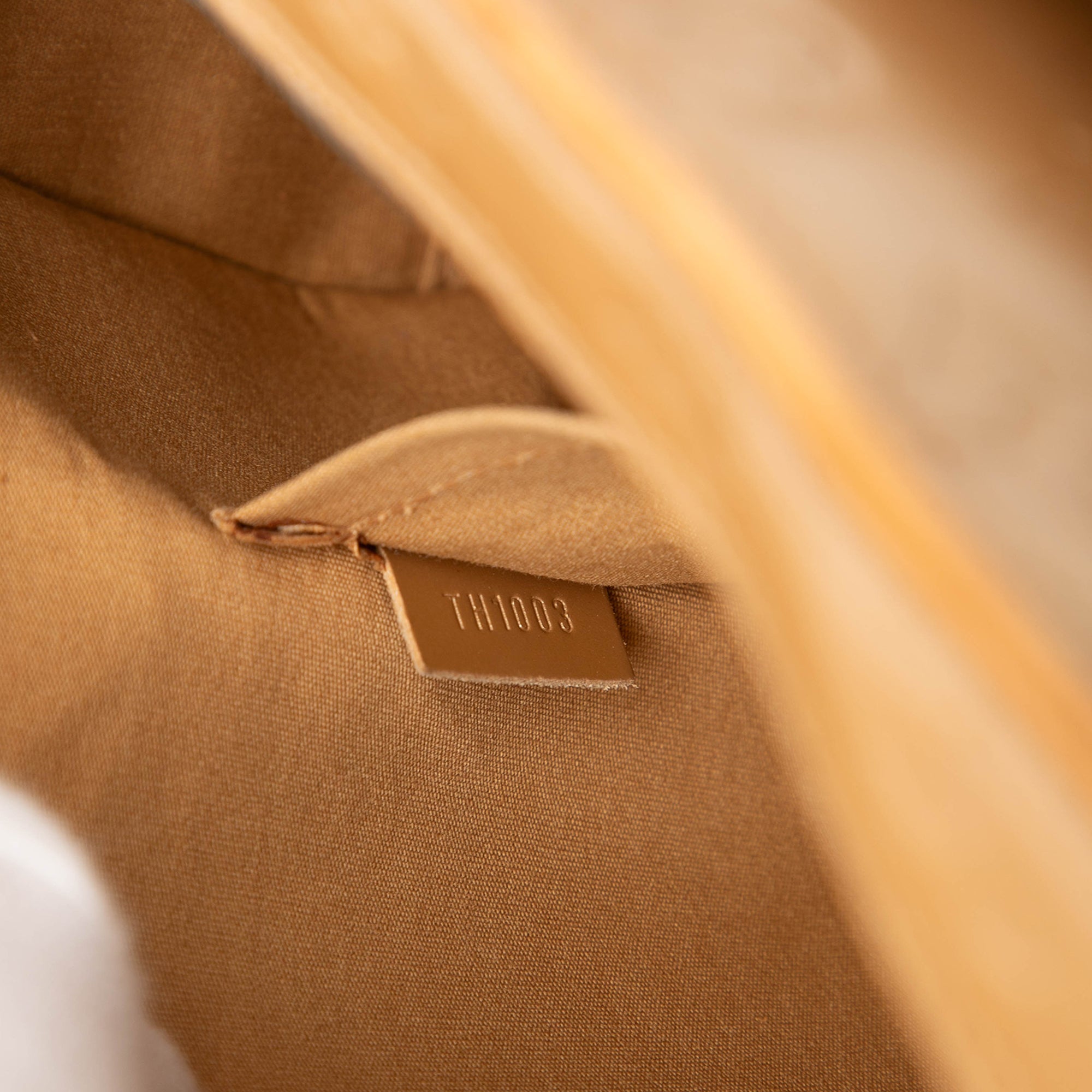 Monogram Mat Shelton - Image 6