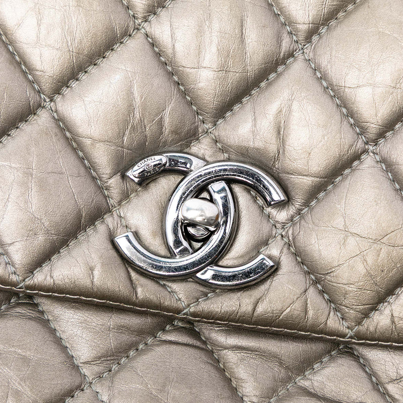 Small Bicolor Quilted Aged Calfskin Lady Pearly Flap - Image 5