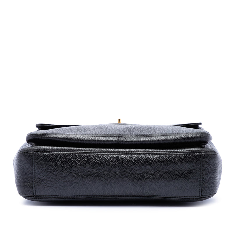 CC Caviar Front Pocket Shoulder Bag - Image 3