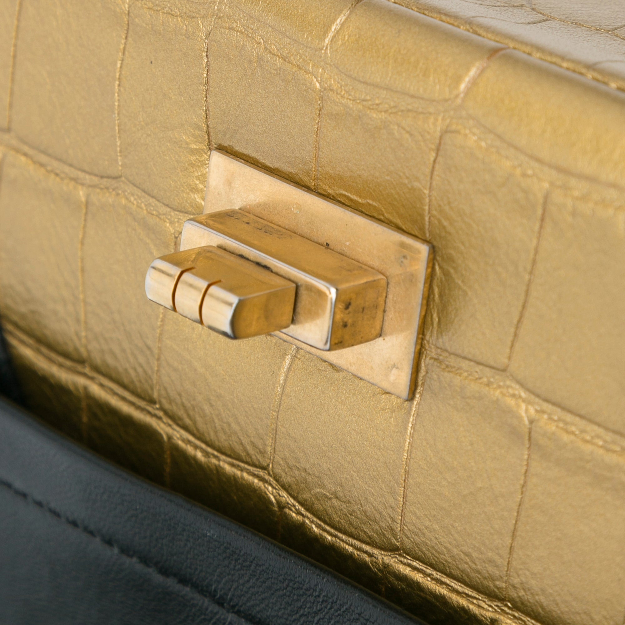 Medium Croc Embossed Lambskin 2.55 Reissue Double Flap Bag - Image 11