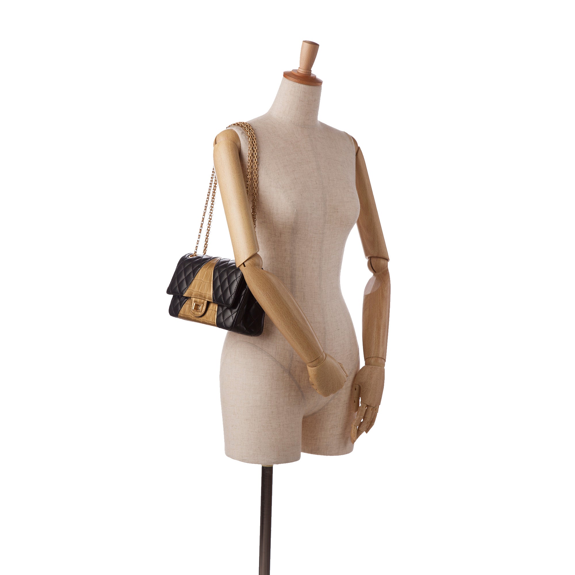 Medium Croc Embossed Lambskin 2.55 Reissue Double Flap Bag - Image 14
