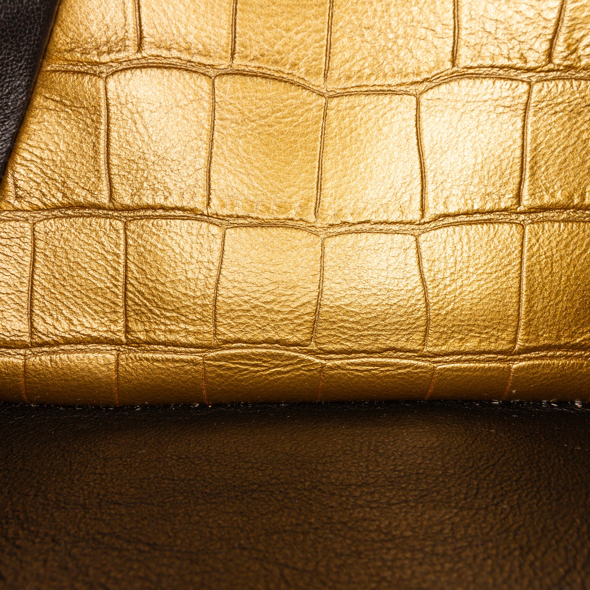 Medium Croc Embossed Lambskin 2.55 Reissue Double Flap Bag - Image 9