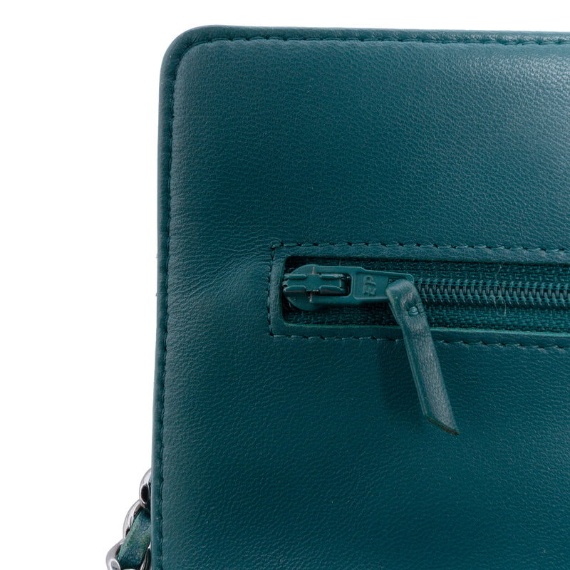 CC Quilted Lambskin Wallet On Chain - Image 7