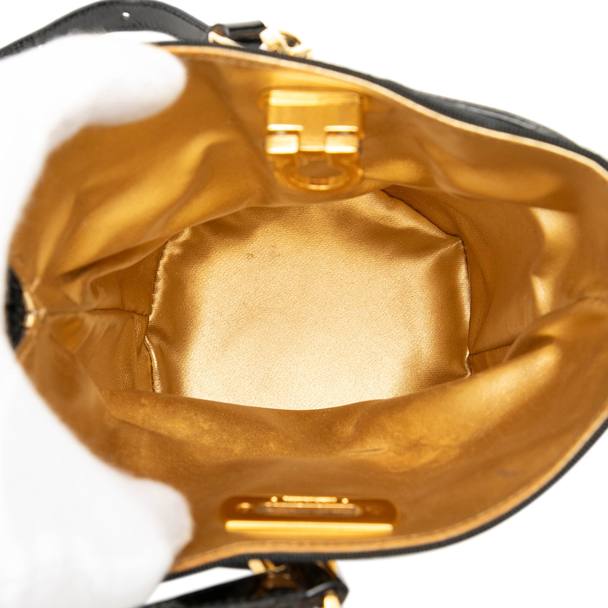 Vinyl Gancini Bucket Bag - Image 4