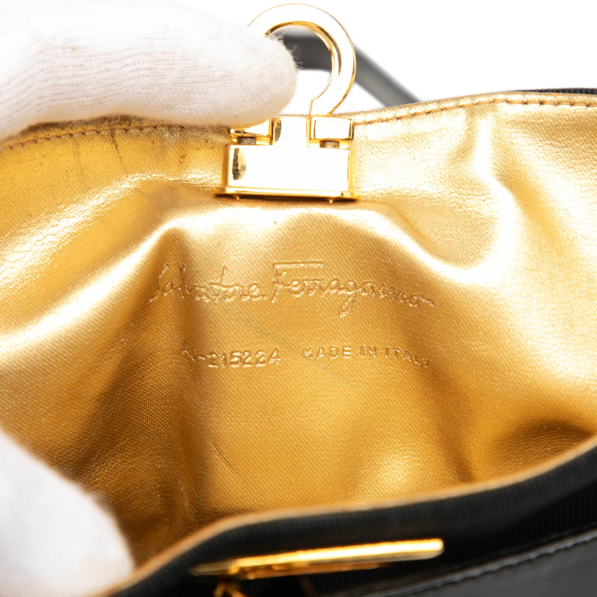 Vinyl Gancini Bucket Bag - Image 5
