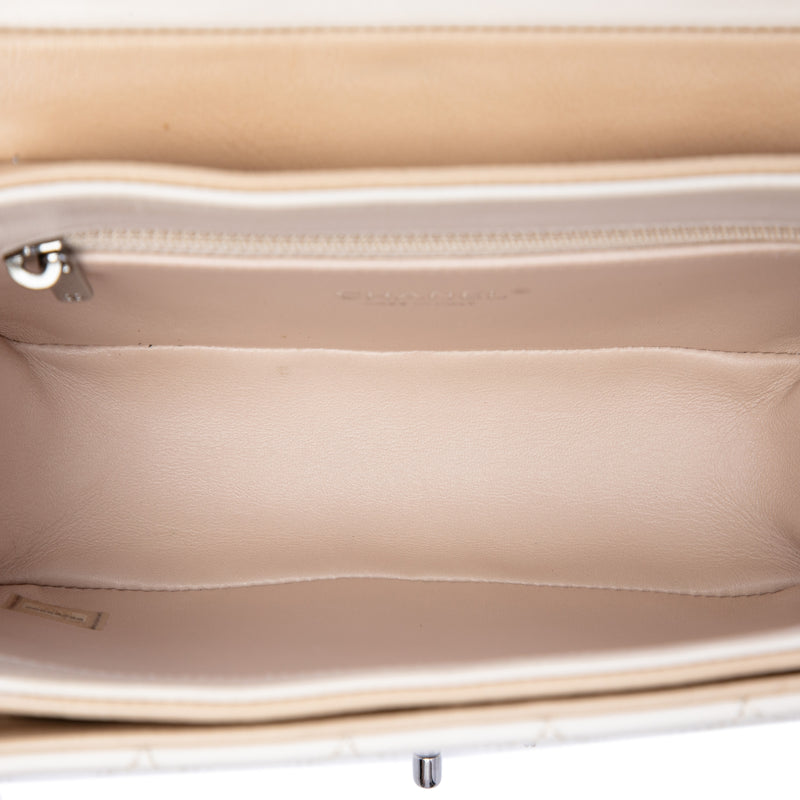 CC Stitched Calfskin Chain Flap - Image 4
