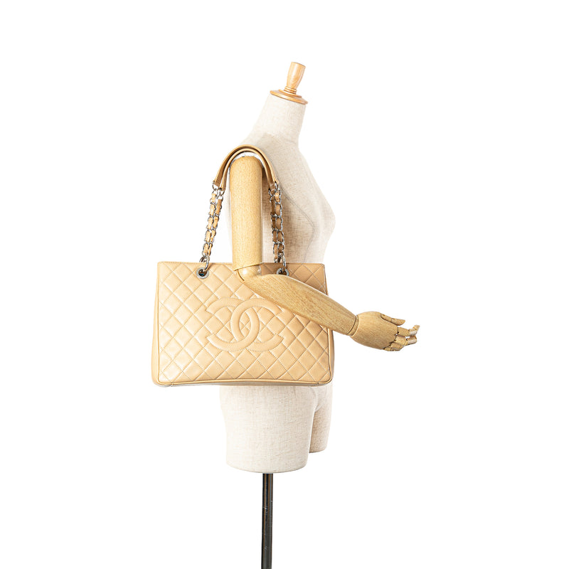 Caviar Grand Shopping Tote - Image 13