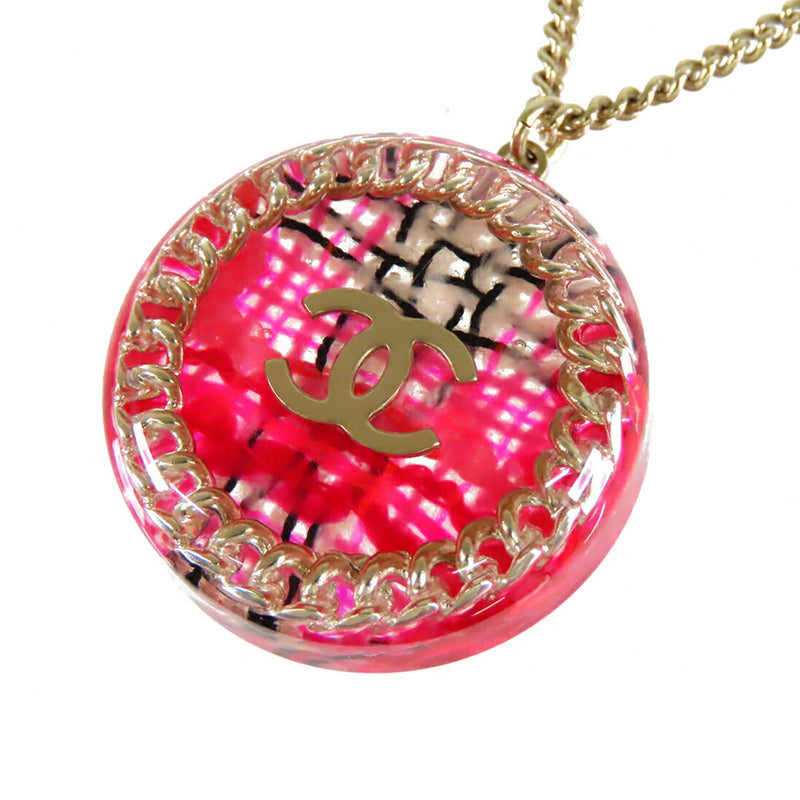 CC Gold Plated Resin Tweed Chain Round Pendant Necklace - Image 3