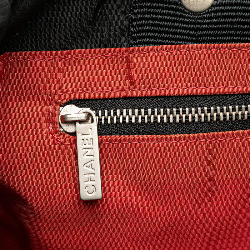 Old Travel Line Nylon Tote - Image 9