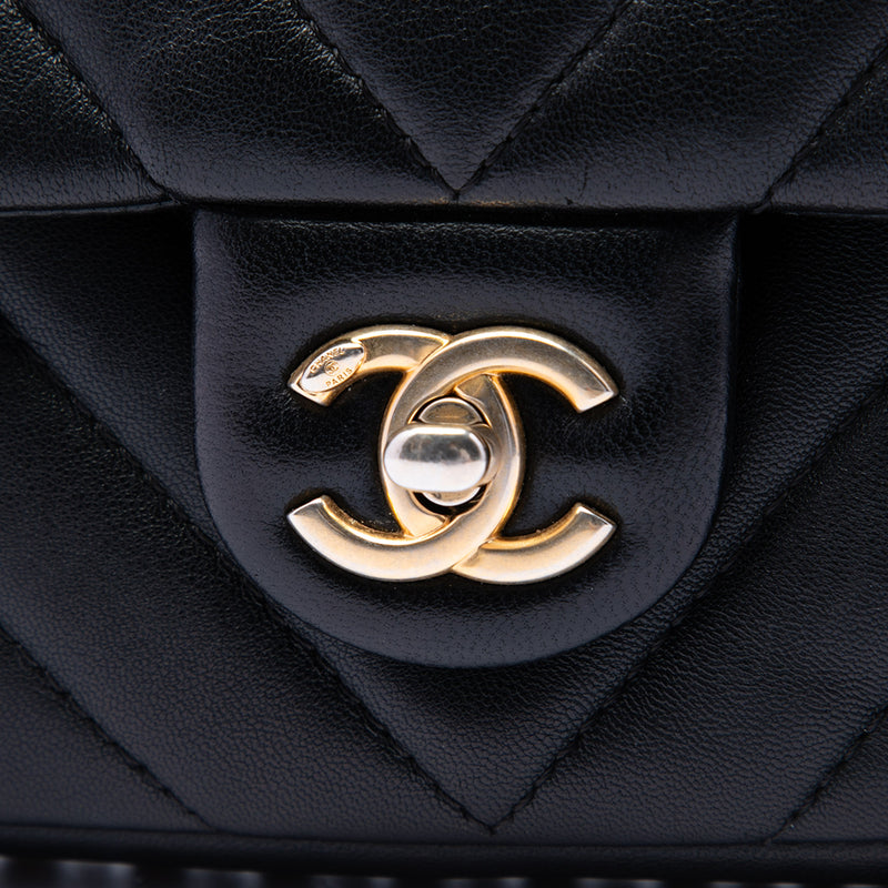 Mini Rectangular Chevron Lambskin Chain Around Flap - Image 5