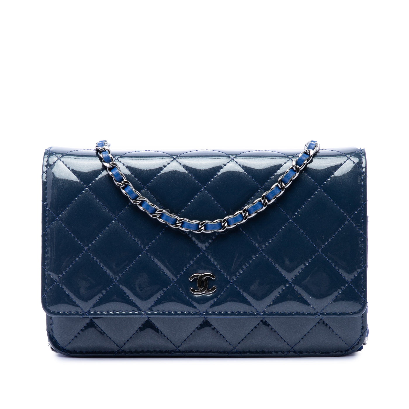 CC Quilted Patent Wallet On Chain - Image 1