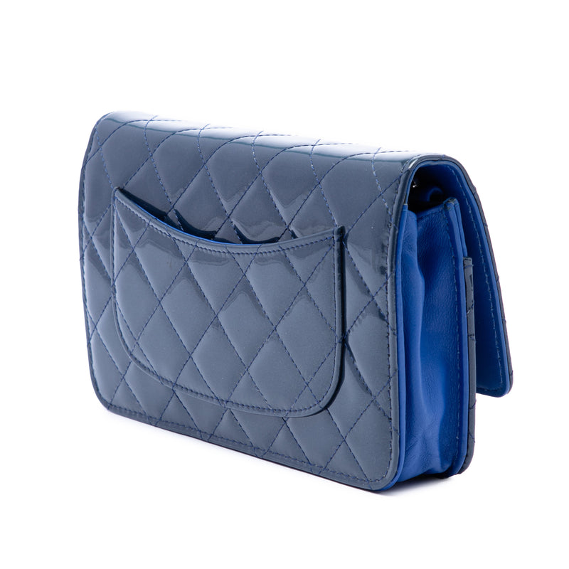 CC Quilted Patent Wallet On Chain - Image 2