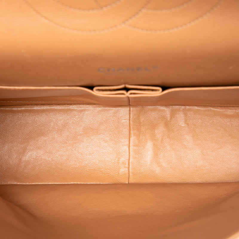 Maxi Classic Caviar Single Flap - Image 4
