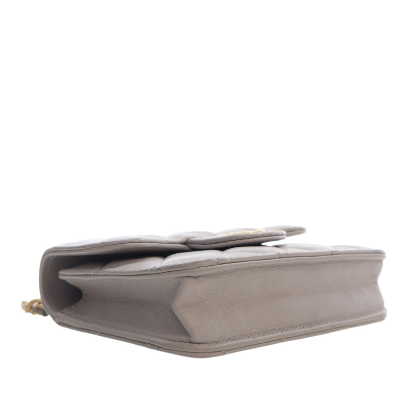 Mini Quilted Lambskin Top Handle Card Holder with Chain - Image 13