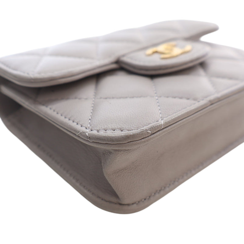 Mini Quilted Lambskin Top Handle Card Holder with Chain - Image 8