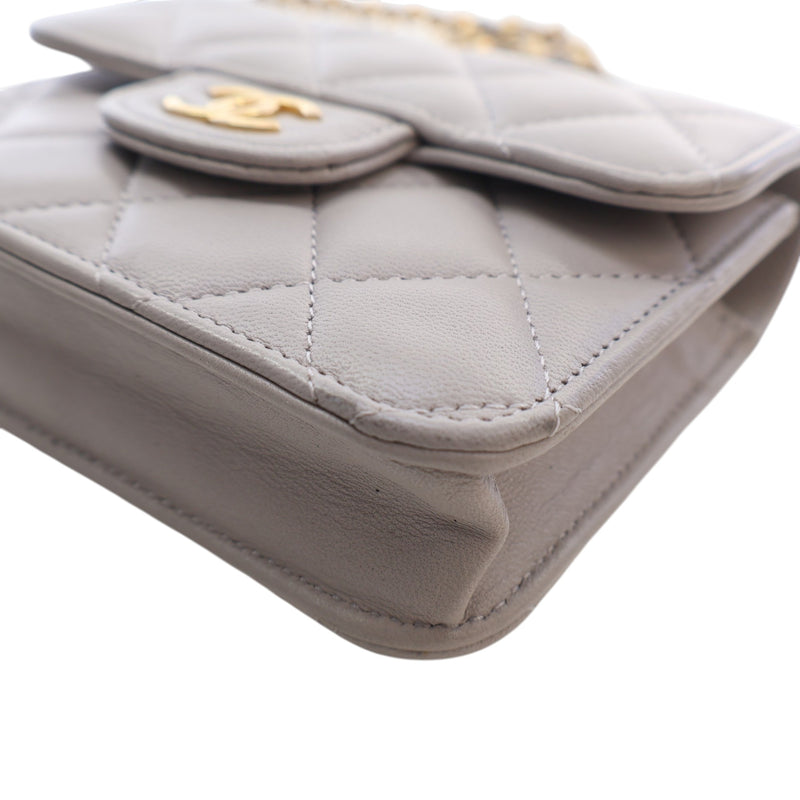 Mini Quilted Lambskin Top Handle Card Holder with Chain - Image 9