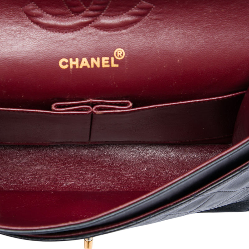 Medium Classic Lambskin Double Flap - Image 4