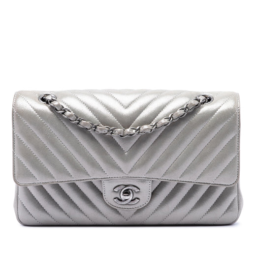 Medium Classic Chevron Iridescent Lambskin Double Flap - Image 1