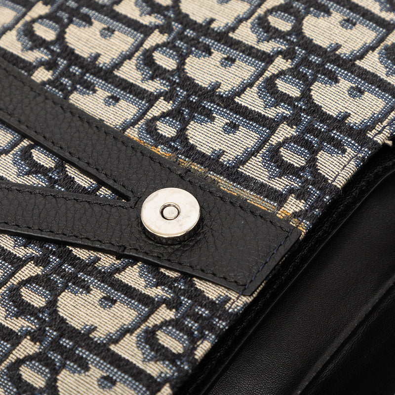 Oblique Canvas Saddle Belt Bag - Image 6