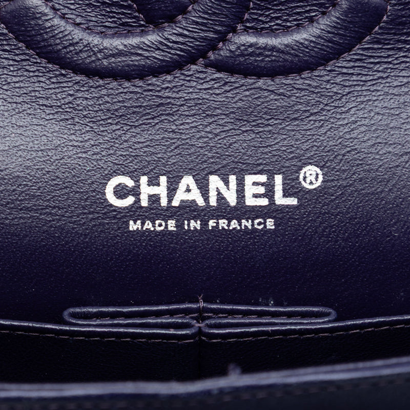 Medium Classic Lambskin Double Flap - Image 5