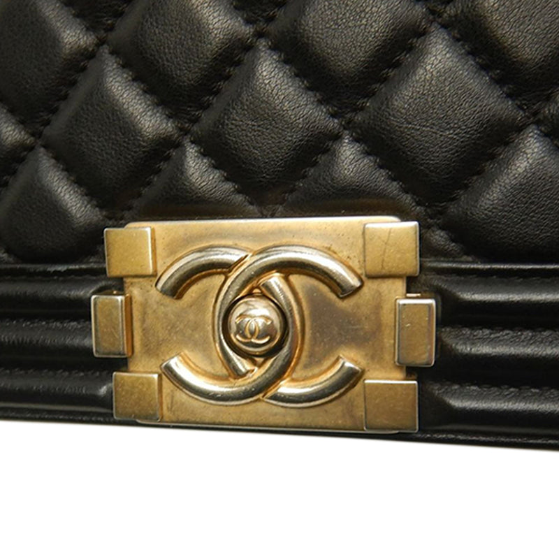 Old Medium Quilted Lambskin Boy Flap - Image 9