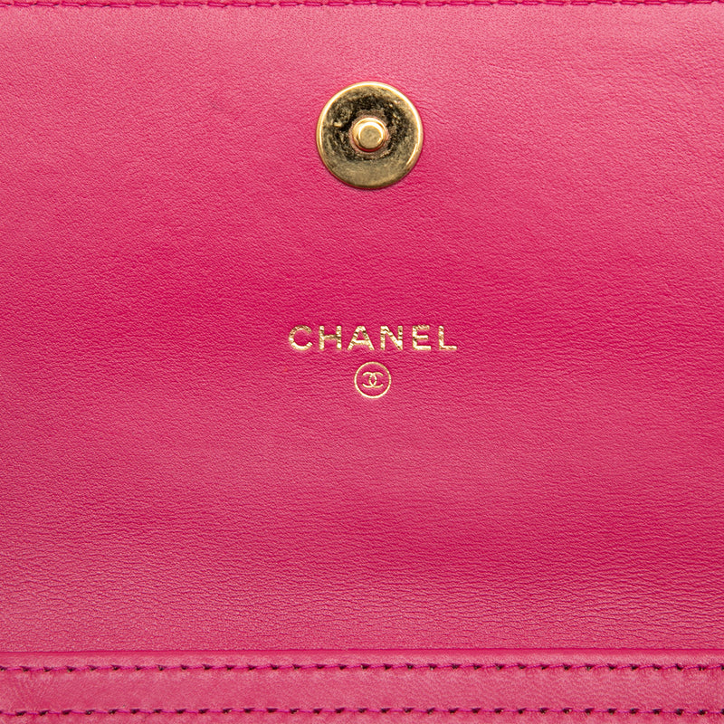 Mini CC Quilted Lambskin Pearl Samba Wallet On Chain - Image 5