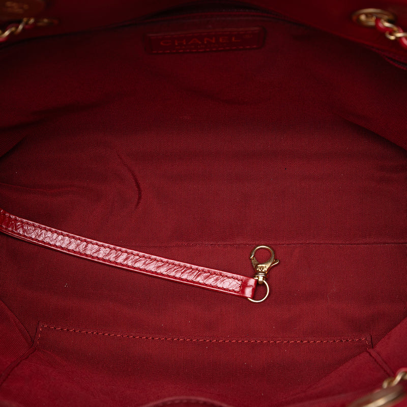 CC Quilted Calfskin Front Zip Drawstring Chain Tote - Image 4