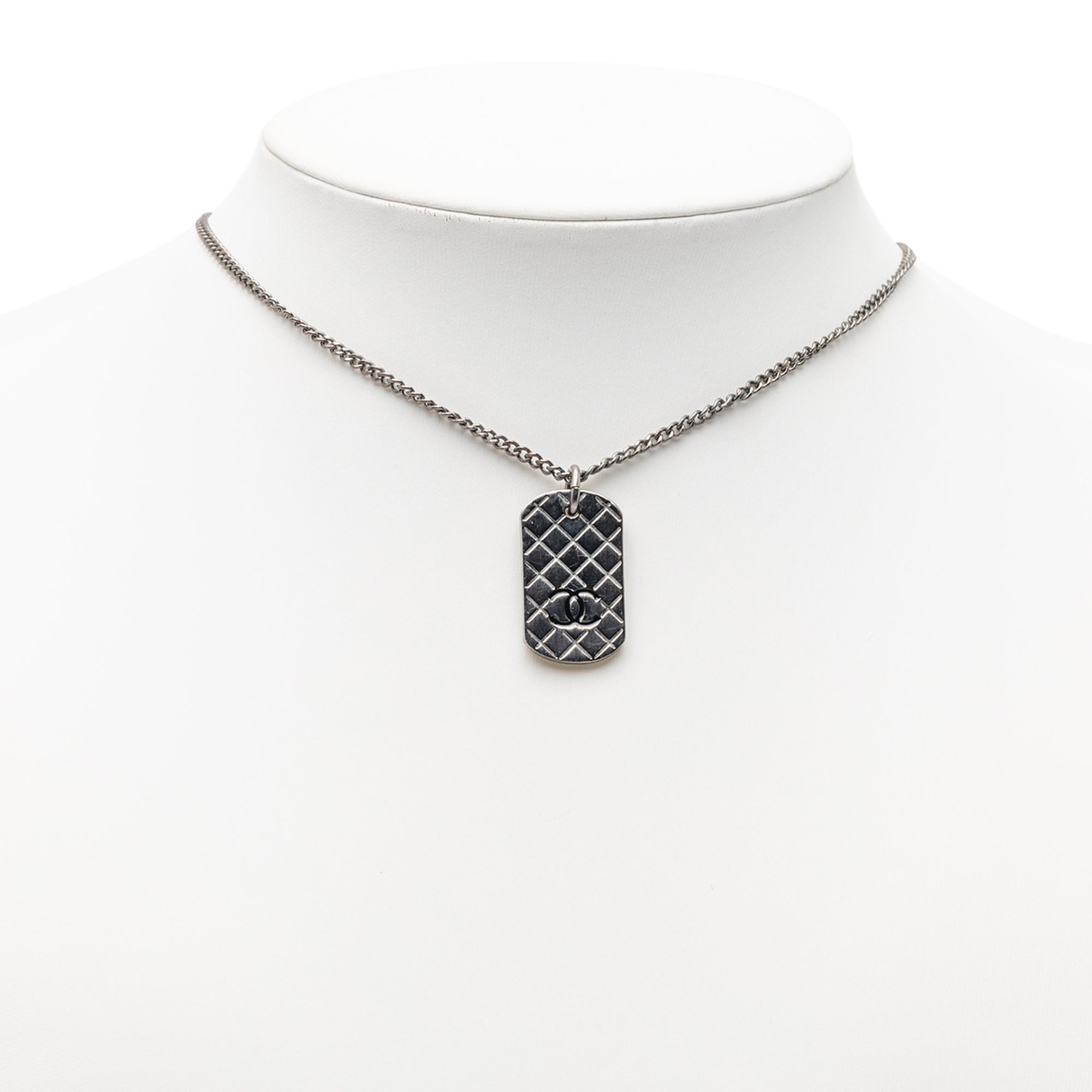 CC Silver Plated Quilted Dog Tag Pendant Necklace - Image 6