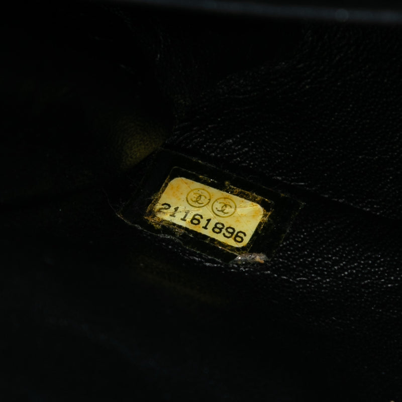 Medium Classic Chevron Patent Double Flap - Image 6