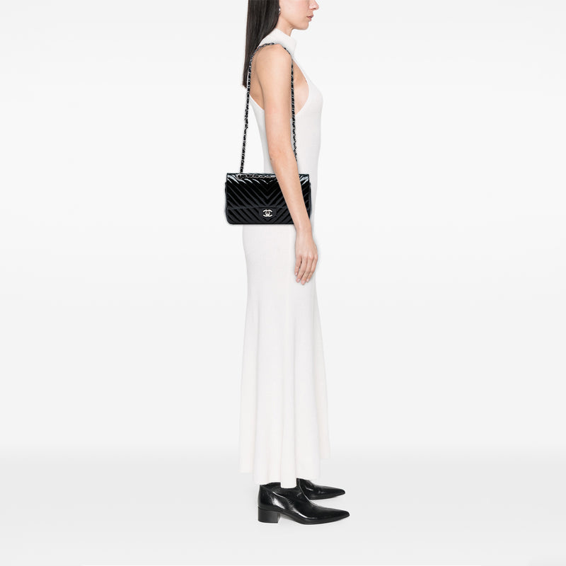 Medium Classic Chevron Patent Double Flap - Image 7