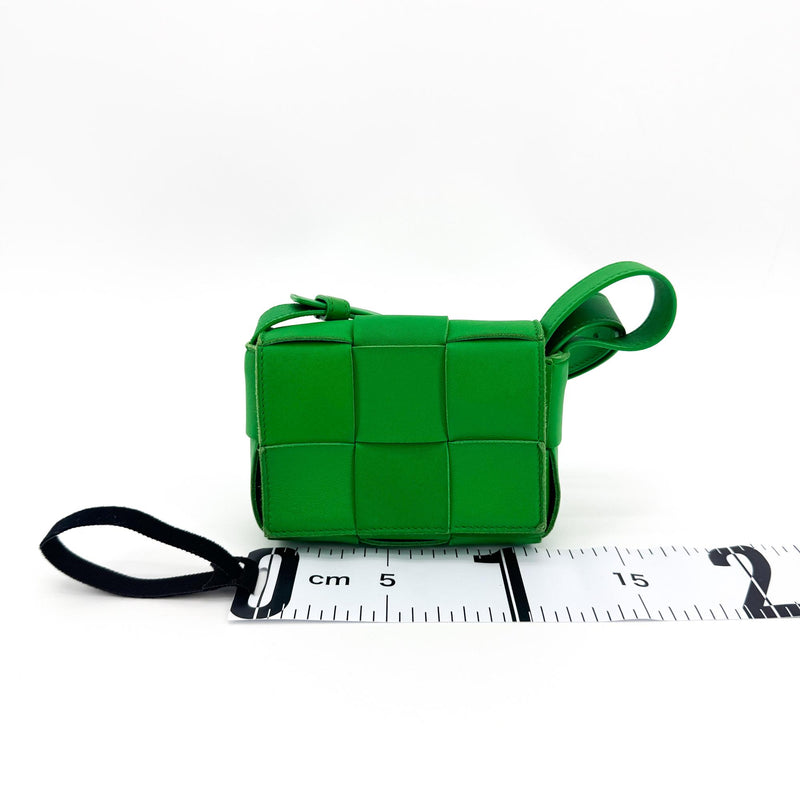 Bottega Veneta Cassette Maxi Intrecciato Leather Green Bag