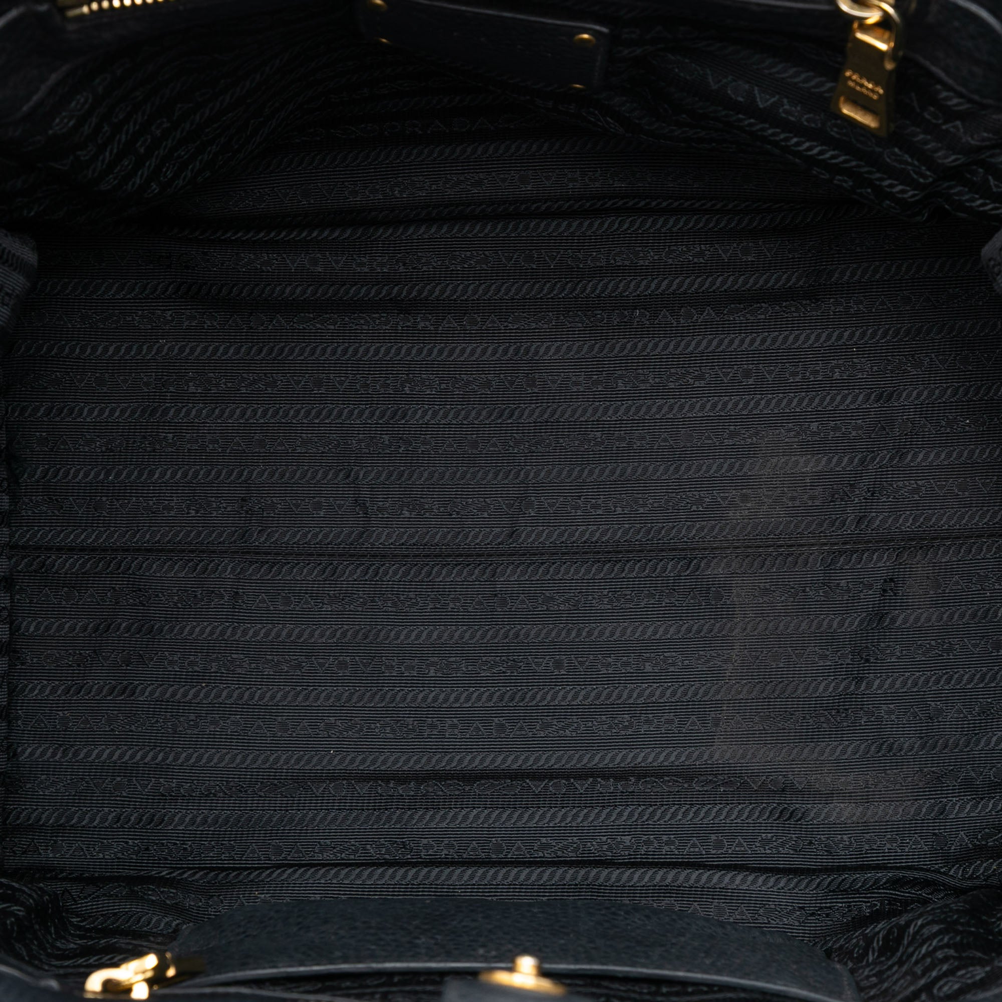 Vitello Daino Front Pocket Open Convertible Tote - Image 4