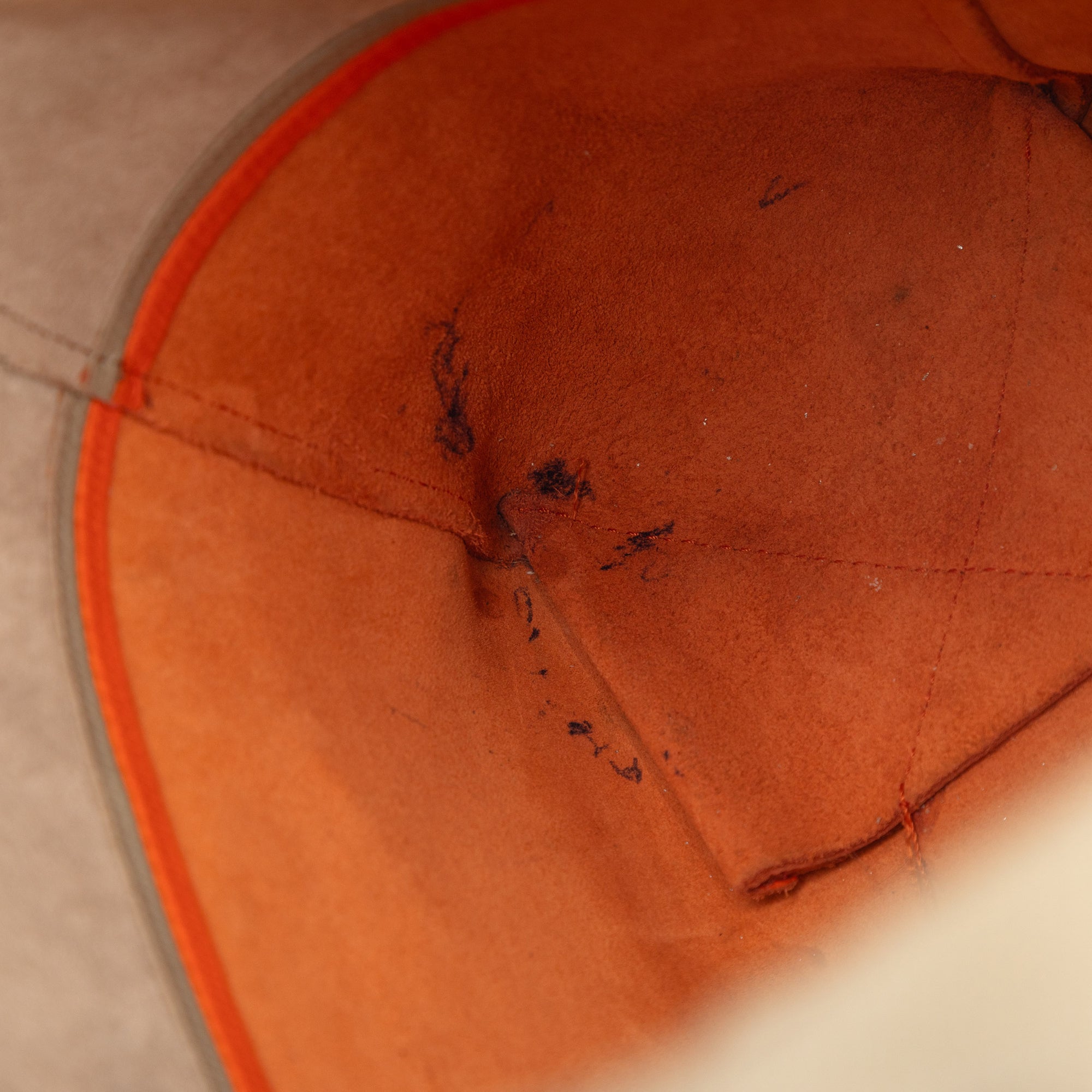 Small Bicolor Leather Vertical Cabas - Image 6