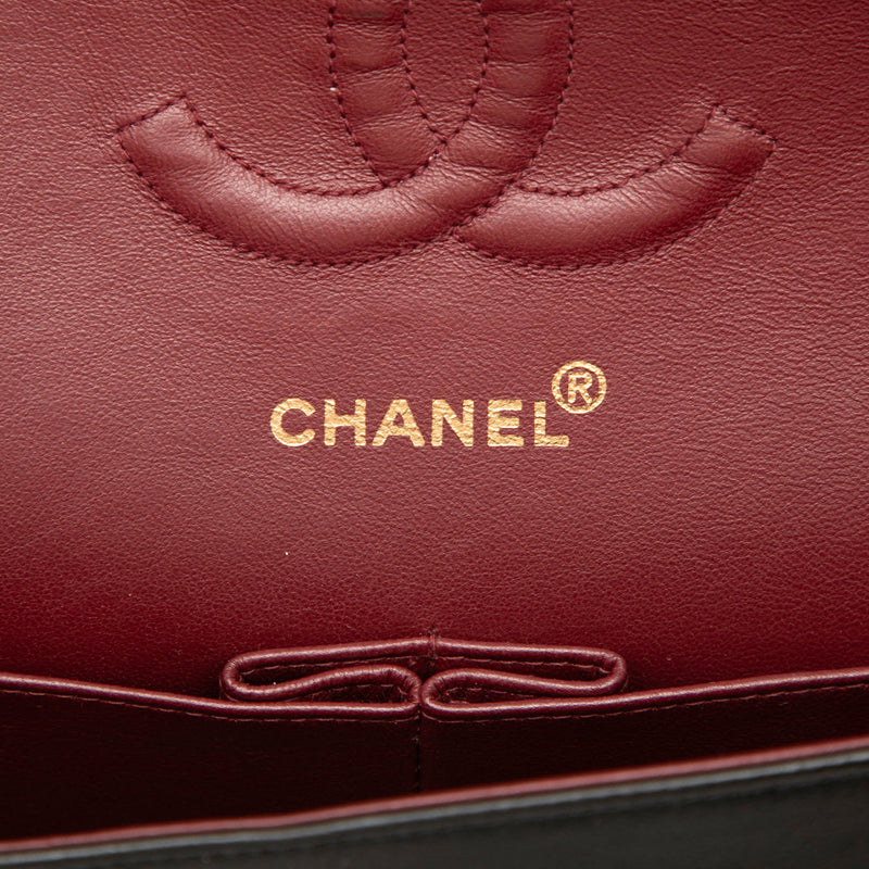 Medium Classic Lambskin Double Flap - Image 5