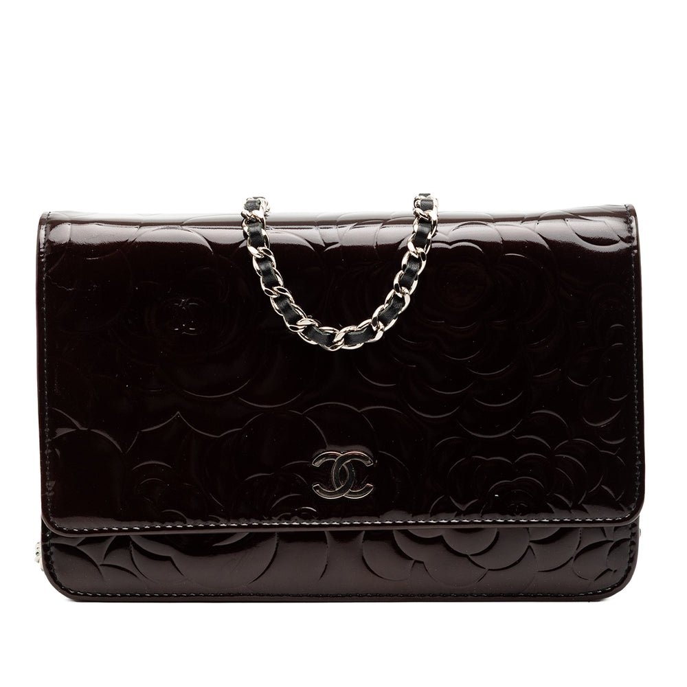 CC Embossed Patent Camellia Wallet On Chain · HEWI