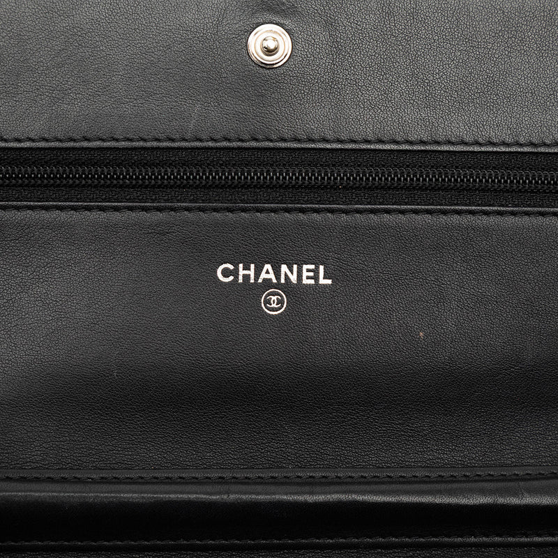 CC Embossed Patent Camellia Wallet On Chain - Image 5