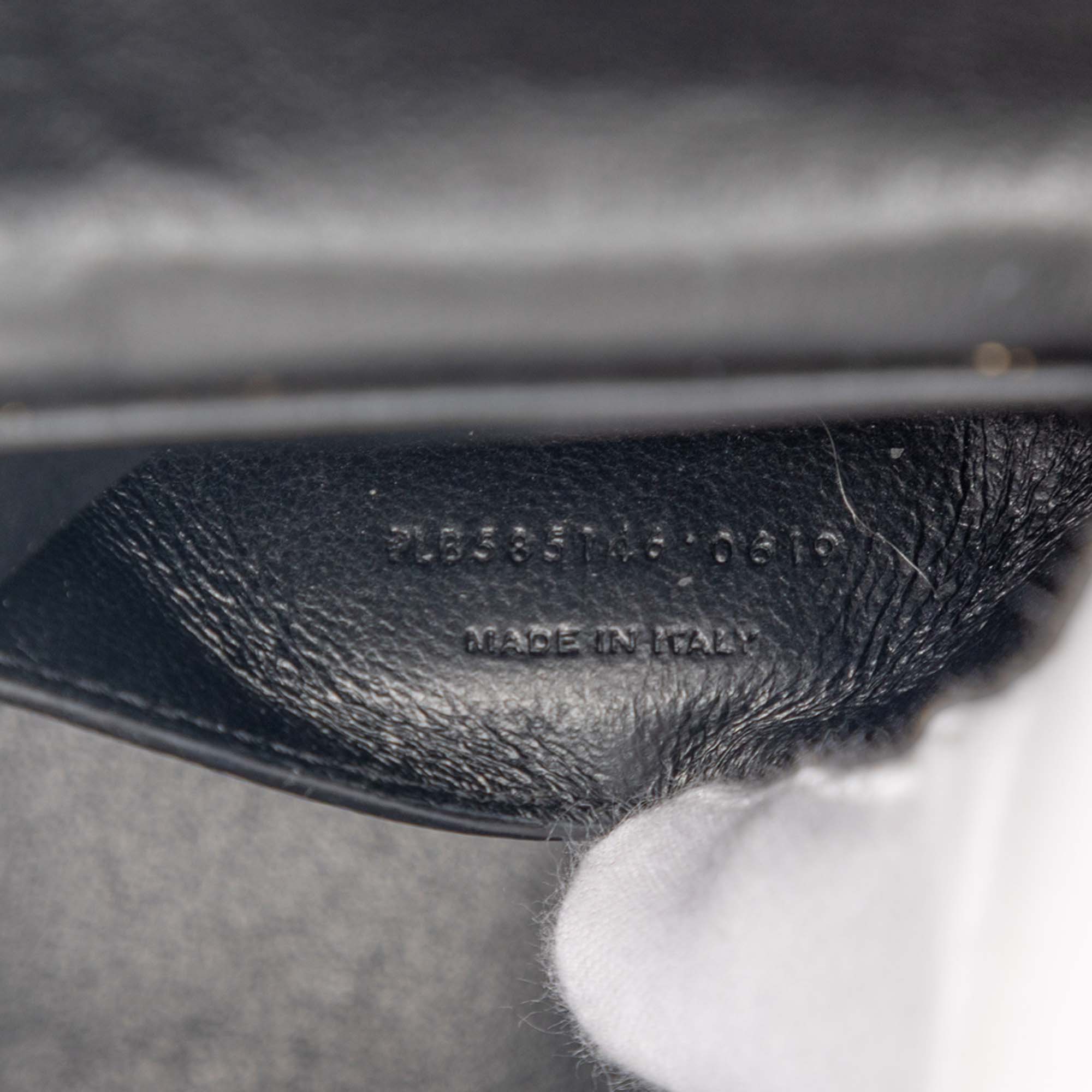 Matelasse Patent Monogram Vicky Vanity Bag - Image 6