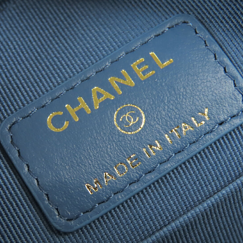 Denim 19 Round Clutch with Chain - Image 5