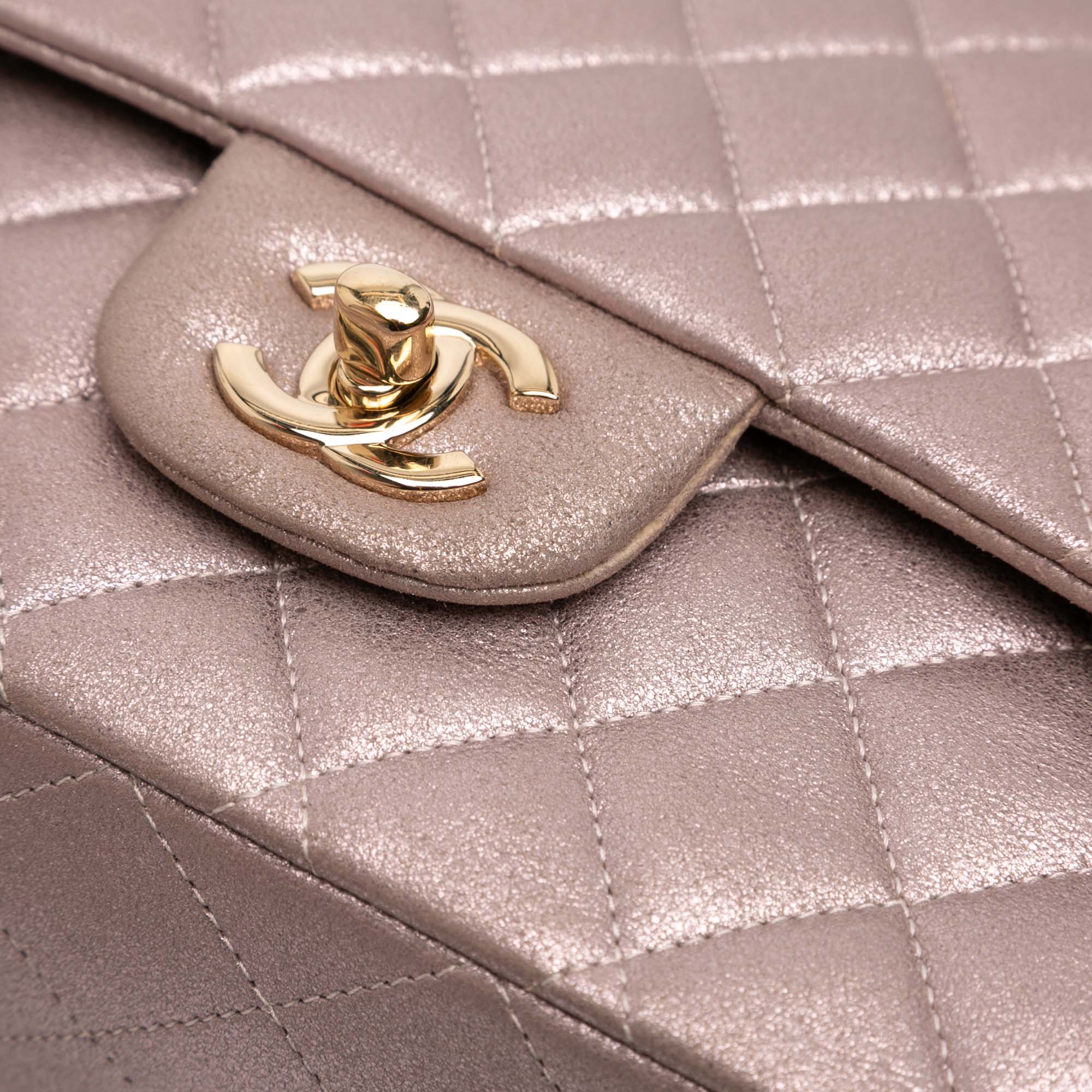 Medium Classic Iridescent Lambskin Double Flap - Image 7
