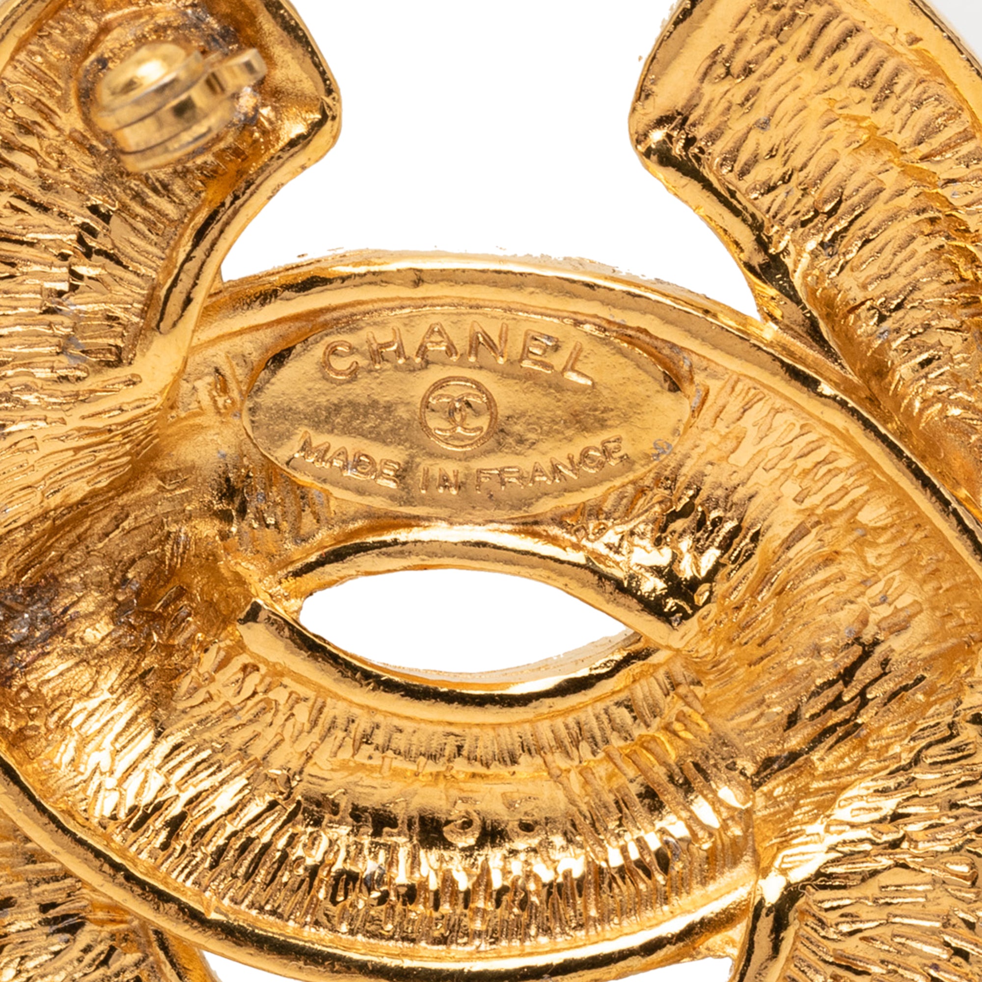 CC Quilted Gold Plated Pin Brooch - Image 3