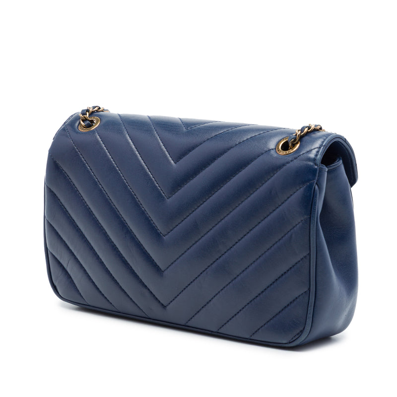 Chevron Lambskin Pyramid CC Flap - Image 2